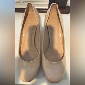 BCBG heels